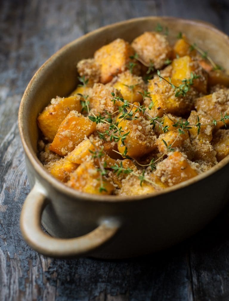 Roasted Pumpkin With Cheese Walnut Crumble